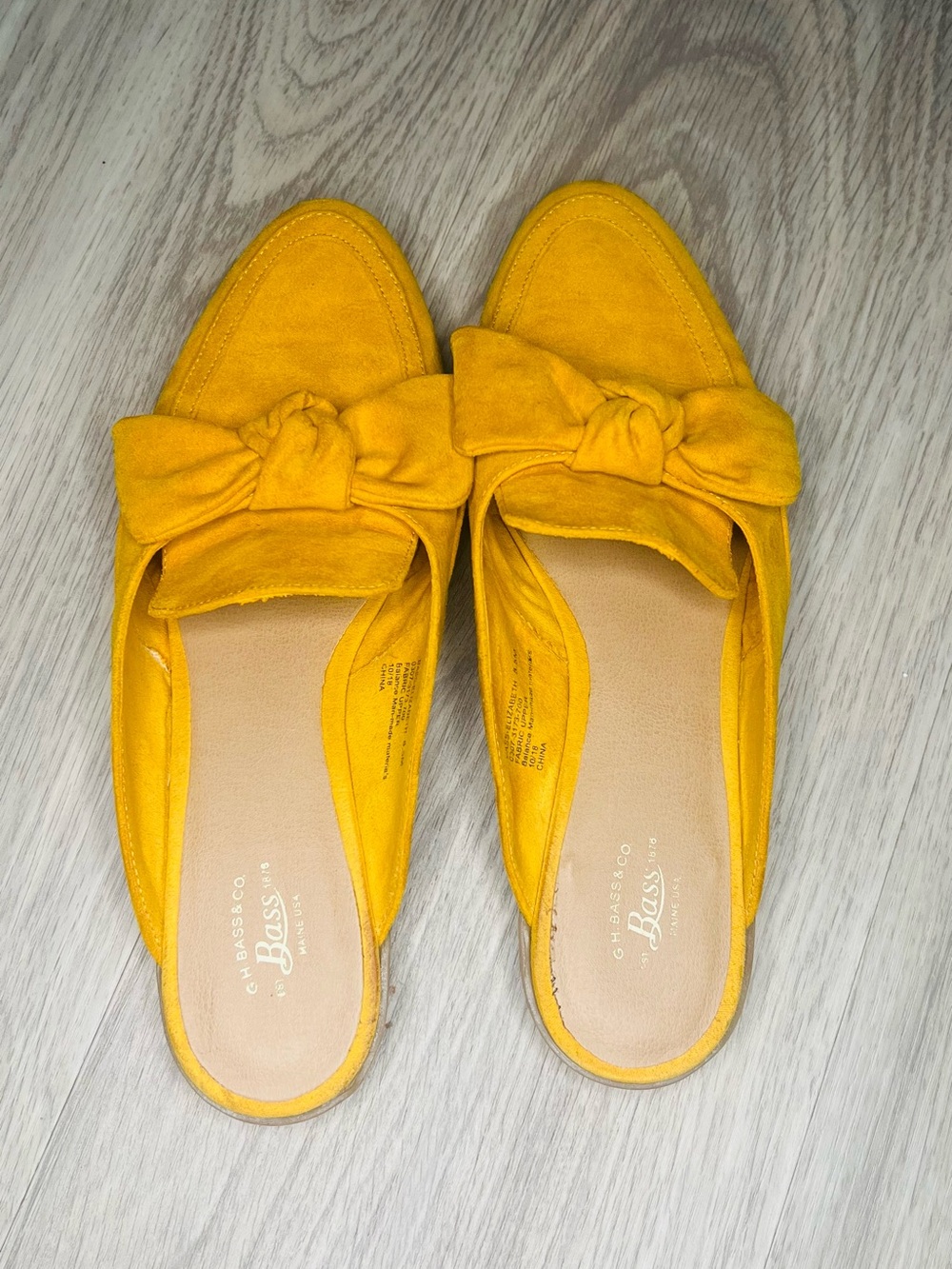 Women’s Mustard Yellow Bow SlipOn Mules Suede GH Bass & Co Sandal Ebbie Sz 8.5M - Picture 4 of 9